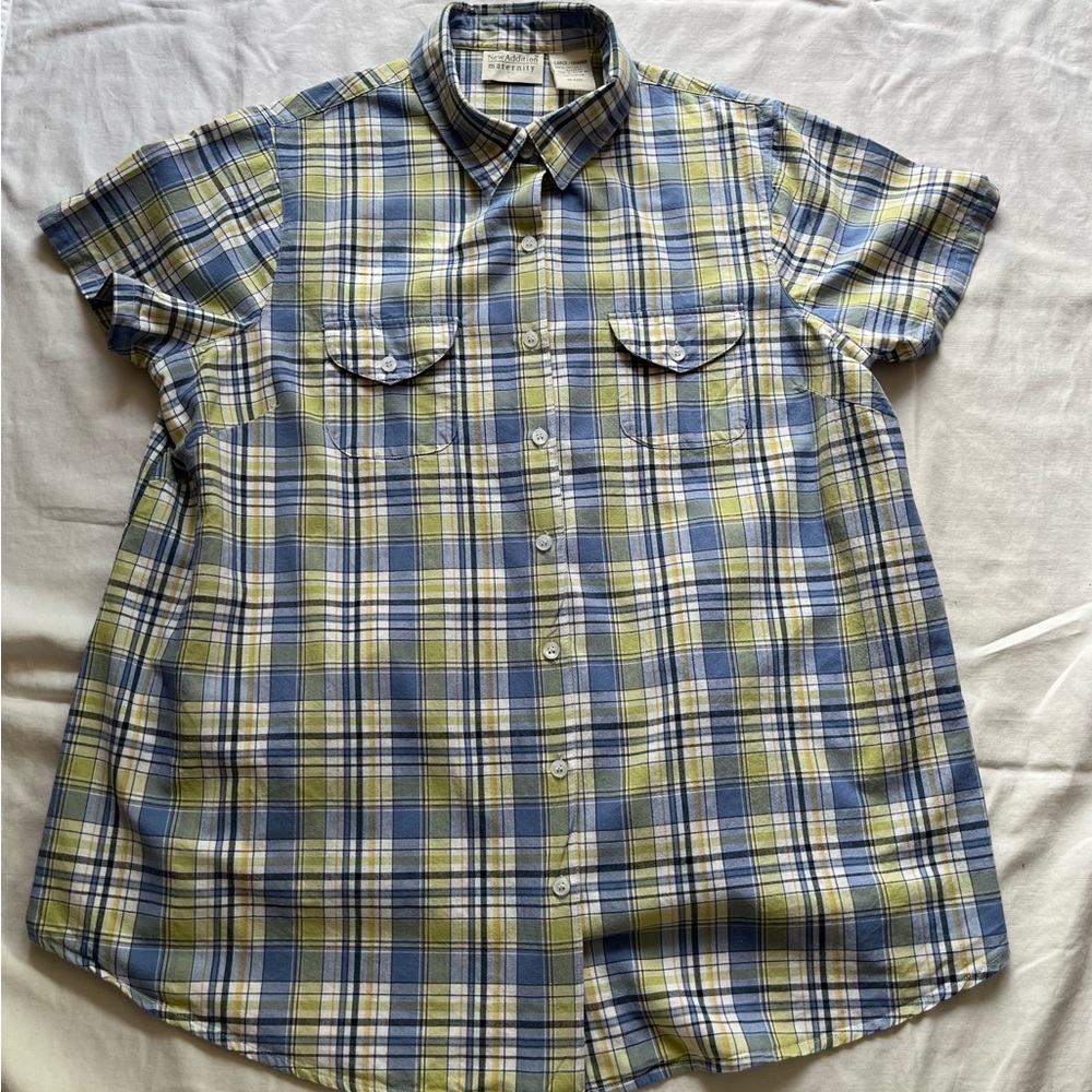 New Addition Maternity short sleeve blouse/ size large